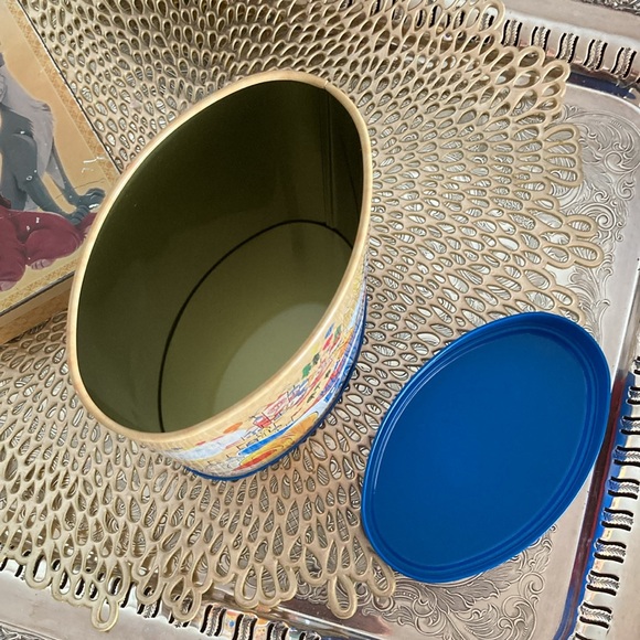 Disney Tokyo Donald Duck Tin - Picture 5 of 6